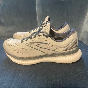 BROOKS Glycerin 19 Women’s size 9